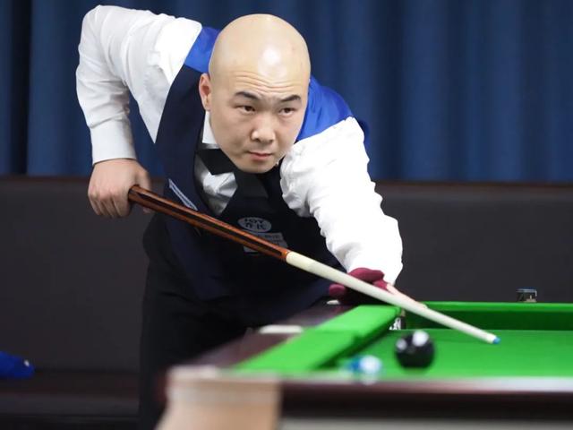 与直塞之间 与直塞之间